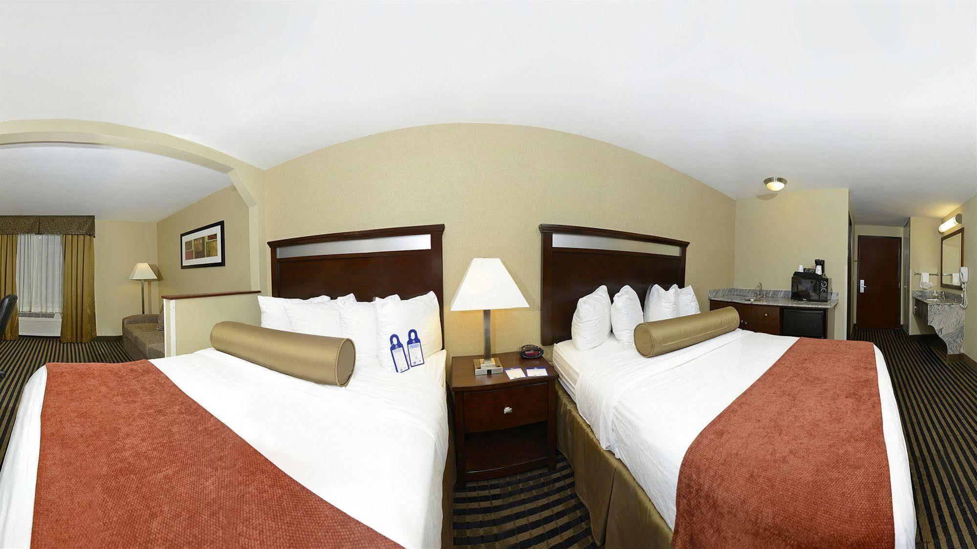 Best Western Plus Prairie Inn Albany Extérieur photo