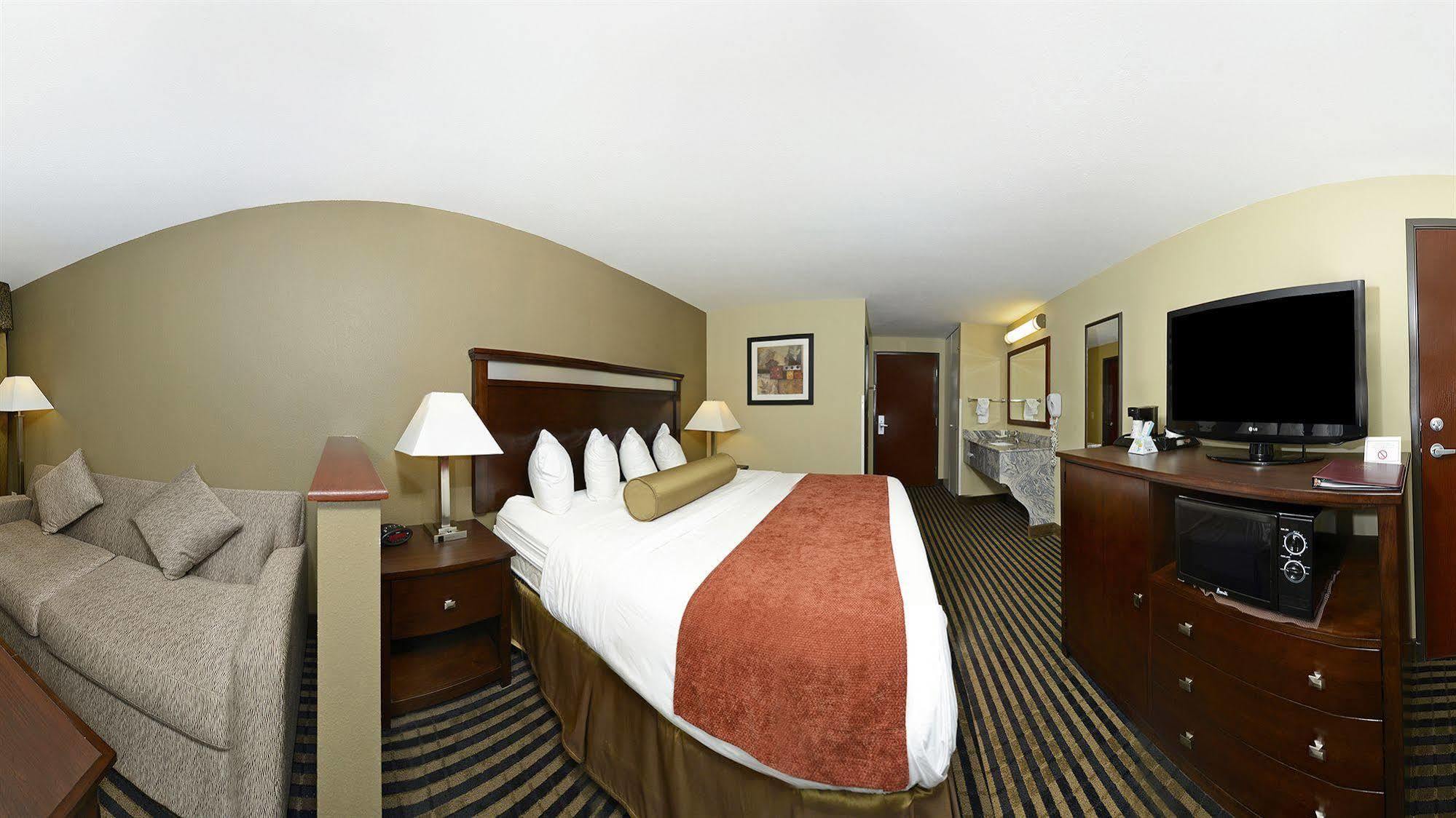 Best Western Plus Prairie Inn Albany Extérieur photo